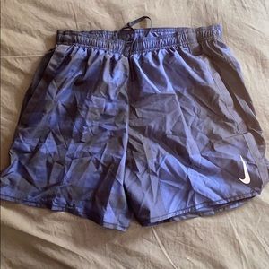 Nike short 7”